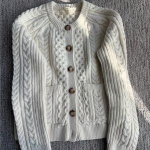 Sezane Tiphaine Cardigan
Color : Ecru
Size : XS